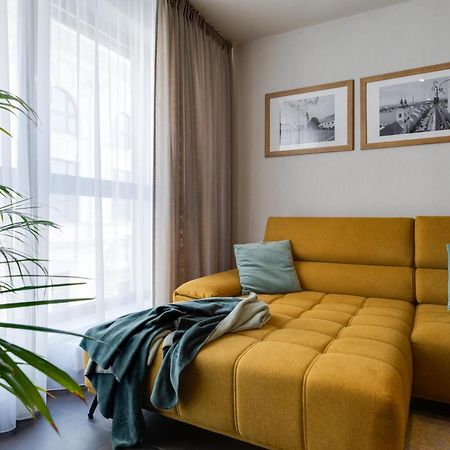 Apartman Leonardo - City Center Trnava Exteriör bild