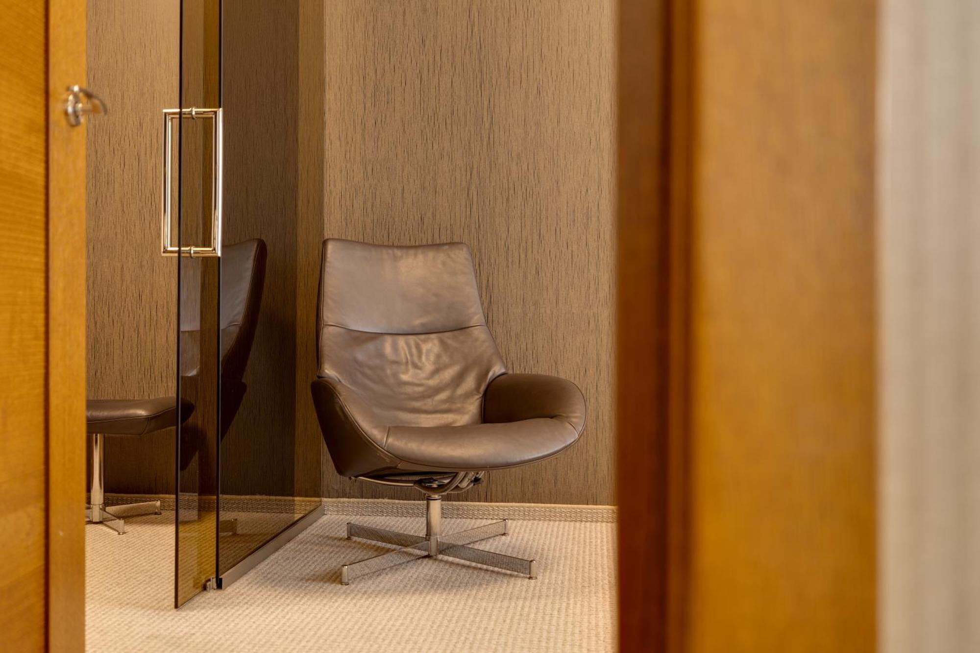 Apartman Leonardo - City Center Trnava Exteriör bild